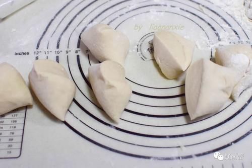 做韭菜盒子，鸡蛋千万别炒，这样做好鲜啊