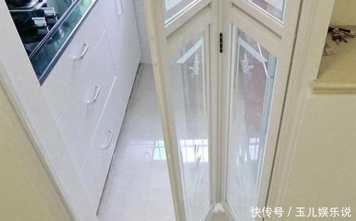 吊轨门|头次见厨房装这种推拉门,真的太聪明了,看完立马回家拆了重装