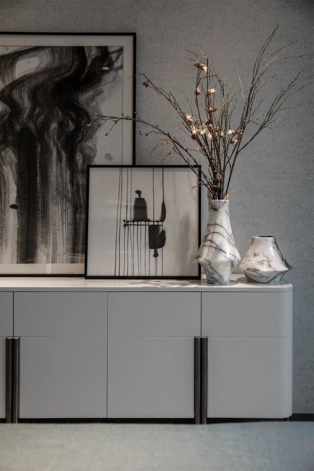 优雅|550㎡现代风别墅,高级灰与水墨色,低调档次的效果很独特