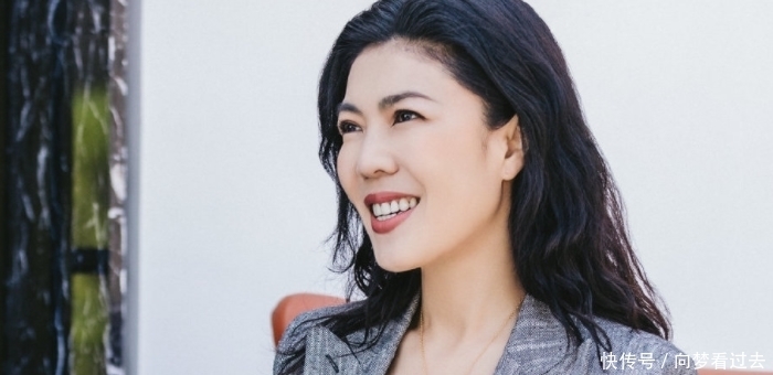 舒淇|《五十公里桃花坞》发布会,郭麒麟拒绝打伞,因为工作人员也没打