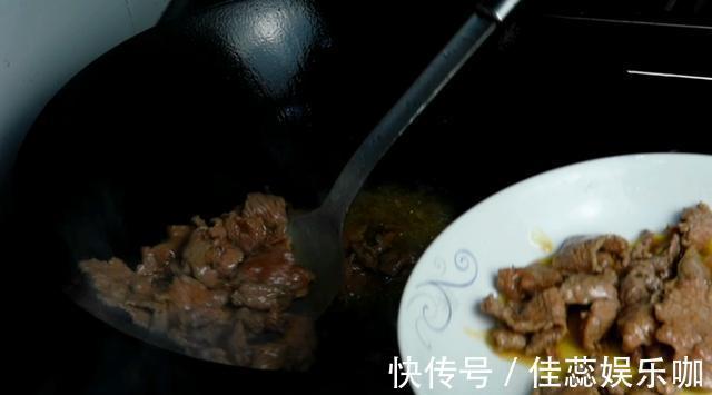 羊里脊肉|葱爆羊肉在家怎么做羊肉鲜嫩甘香、大葱脆嫩！大厨教你正确做法
