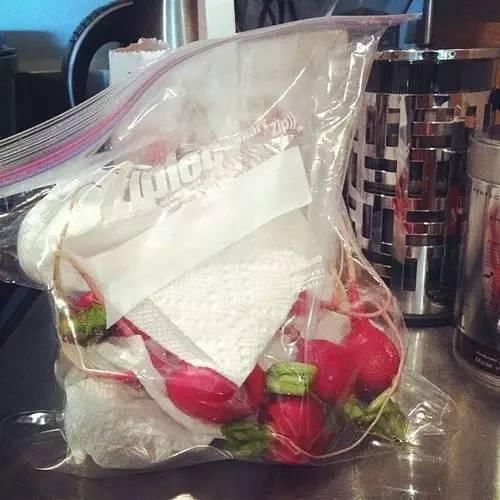 塑料袋用完了别扔，这么多用处，不知道就亏大了！