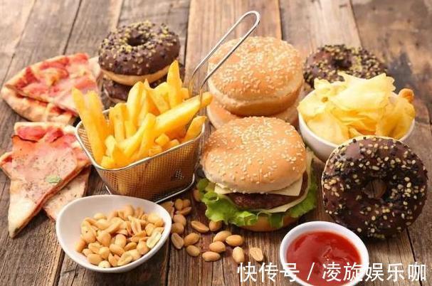 肝细胞|每天多喝水可以养肝脏?医生说出实情,肝不好的人不妨看一看