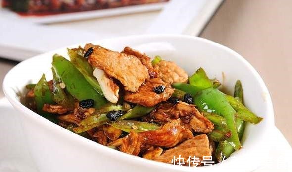 技巧|炒肉时,别再直接下锅了,牢记2个技巧,香嫩又入味,不柴也不腥