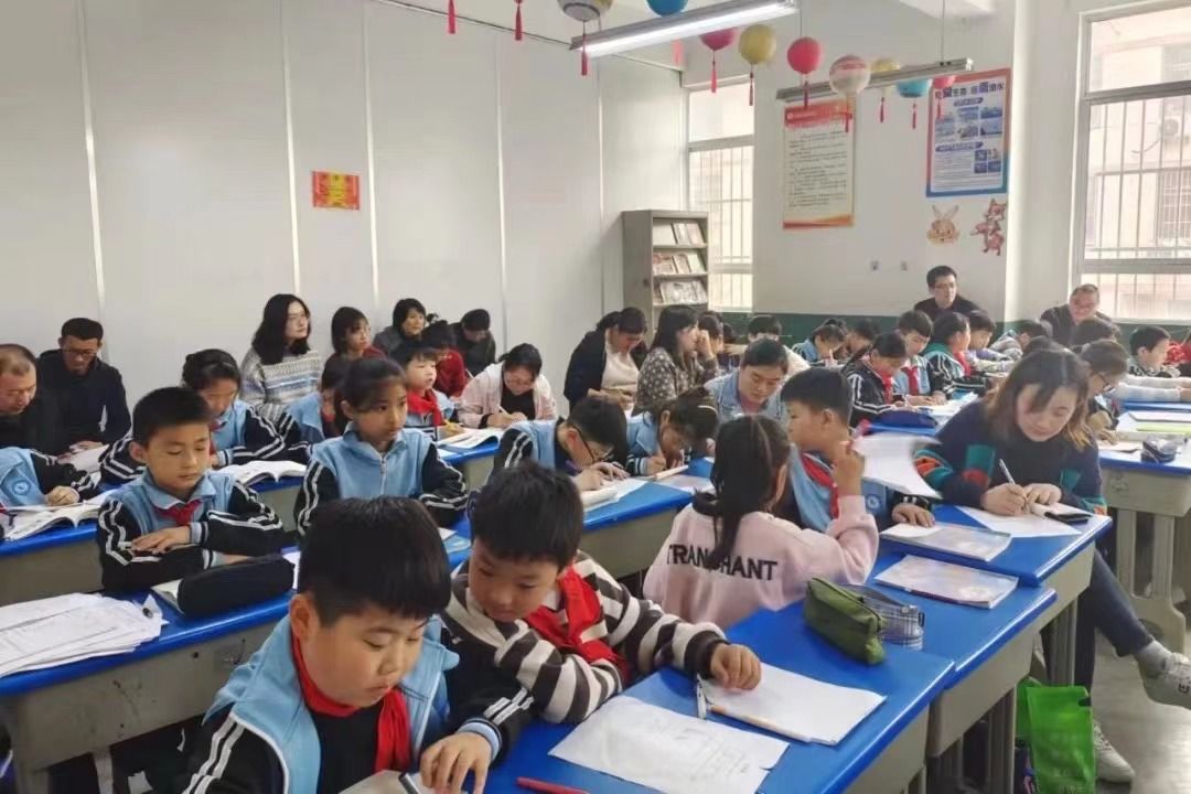 汪沟小学|山东省临沂汪沟小学“以生为本，学为中心 ”推进“乐思课堂”