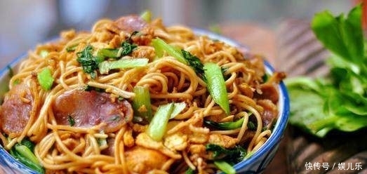 估计|晚餐面条最好吃做法,估计一半人不知道,赶紧学做