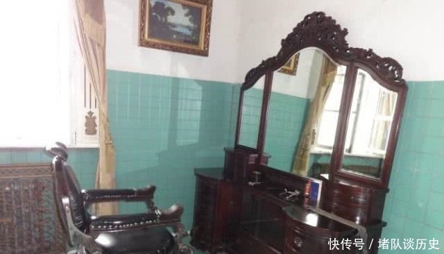 溥仪|溥仪出狱后,理发时问了个奇葩的问题,在场的人都哈哈大笑!