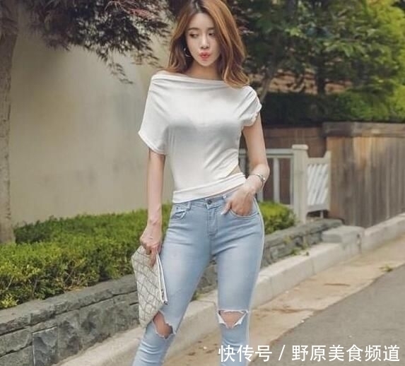  小蛮|光彩照人的牛仔裤美女，穿出迷人小蛮腰