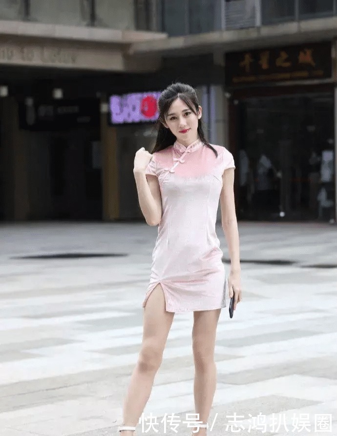 秋光冷|银烛秋光冷画屏, 轻罗小扇扑流萤,粉色旗袍演绎的复古优雅之美