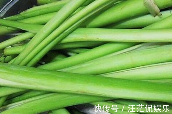 冰菜|吃药不如吃野菜，农村最常见的4种野菜，原来都是珍贵中草药！