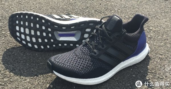 慢跑鞋 抛开品牌只谈产品,阿迪Ultra Boost相当于什么价位的国产跑鞋?