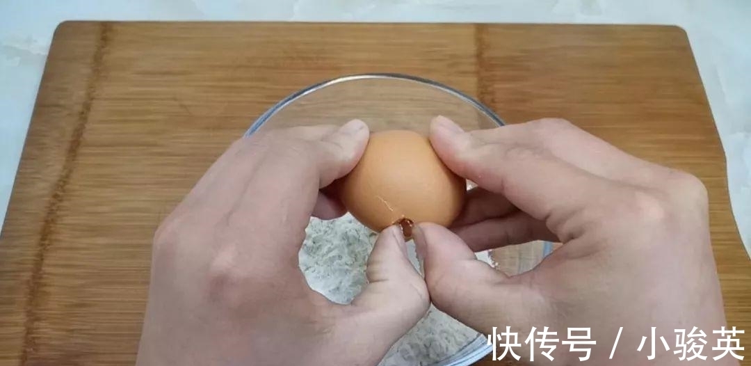 手不沾面|面粉新吃法, 手不沾面, 比油条做法简单, 比馅饼好吃, 越吃越想吃