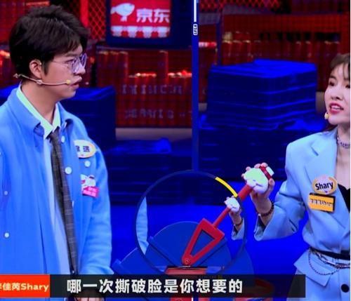 奇葩说是大专辩论赛的精华选手，这帮元老把这个辩论赛把持住了