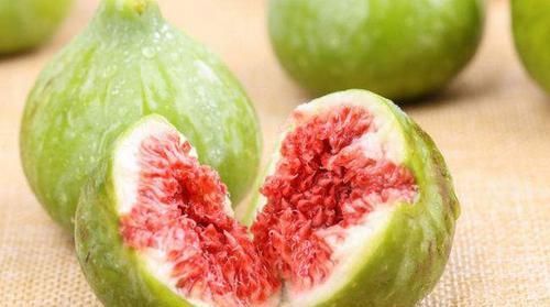 乳房|女性平时多吃3样食物,远离肿块结节,可预防乳腺增生