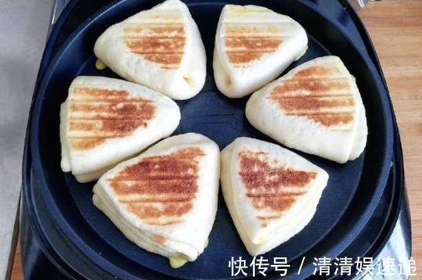 早餐别再吃馒头了,教你如此做,外酥里软,一出锅都抢着吃