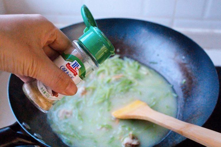 扇贝加萝卜,鲜上加鲜的靓汤,天冷喝一碗,暖身暖胃