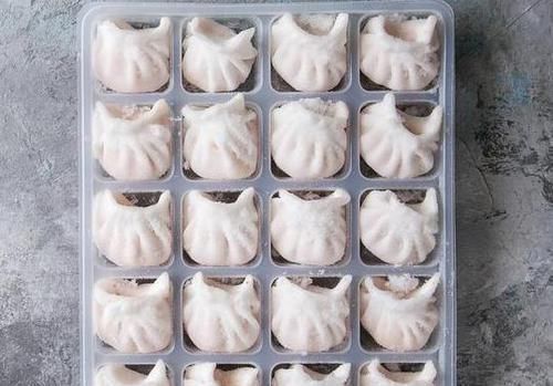饺子包好别直接放冰箱,易开裂易粘连,教你
