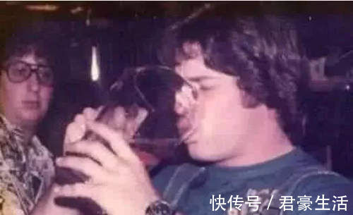 世界纪录|吉尼斯之最：男子喝一杯啤酒打破纪录，40多年来仍没有被超越！