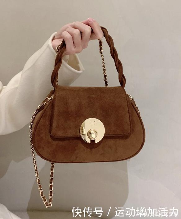 你该换包了!今年流行这3款,好看又百搭