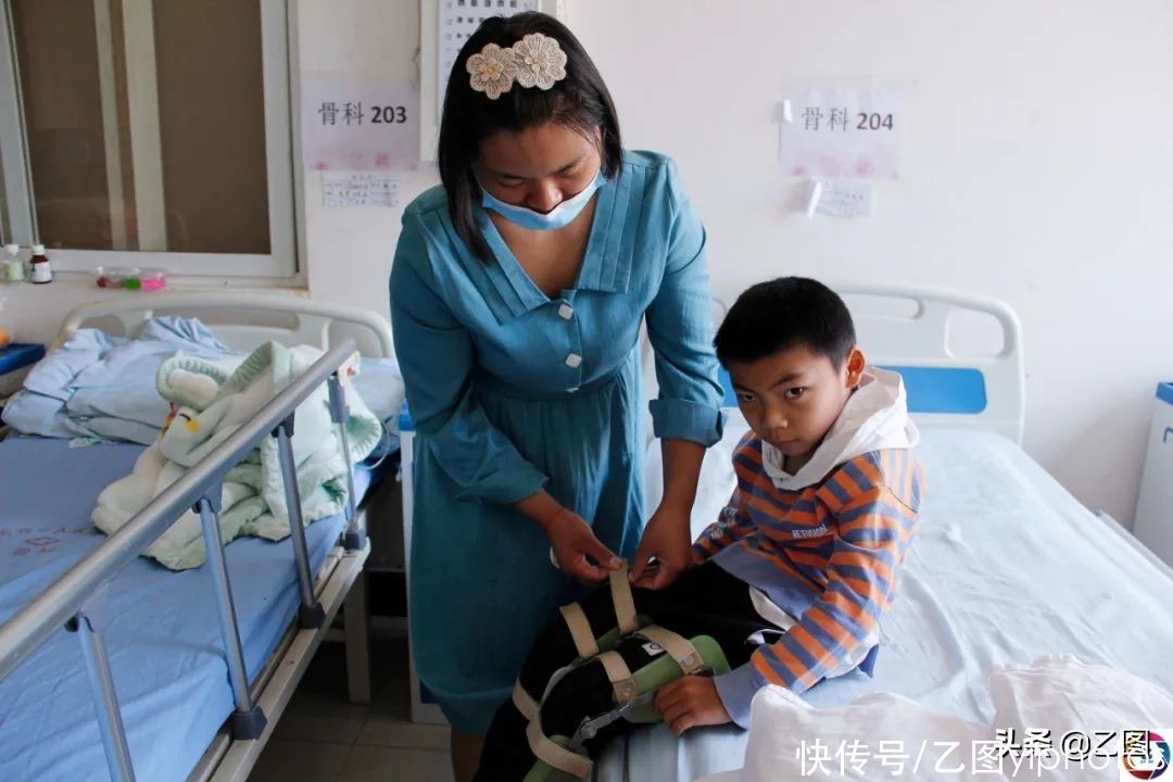 治疗|漂亮妈妈怀孕7个月乘坐公交,路上颠簸引发悲剧:幸福被我毁了