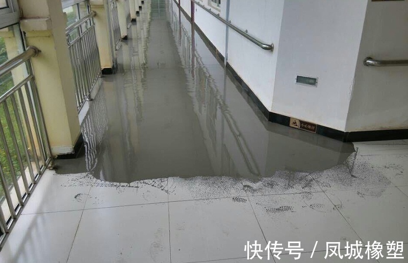 水泥自流平|装修人员必看:PVC地板可以直接铺瓷砖地面上吗?