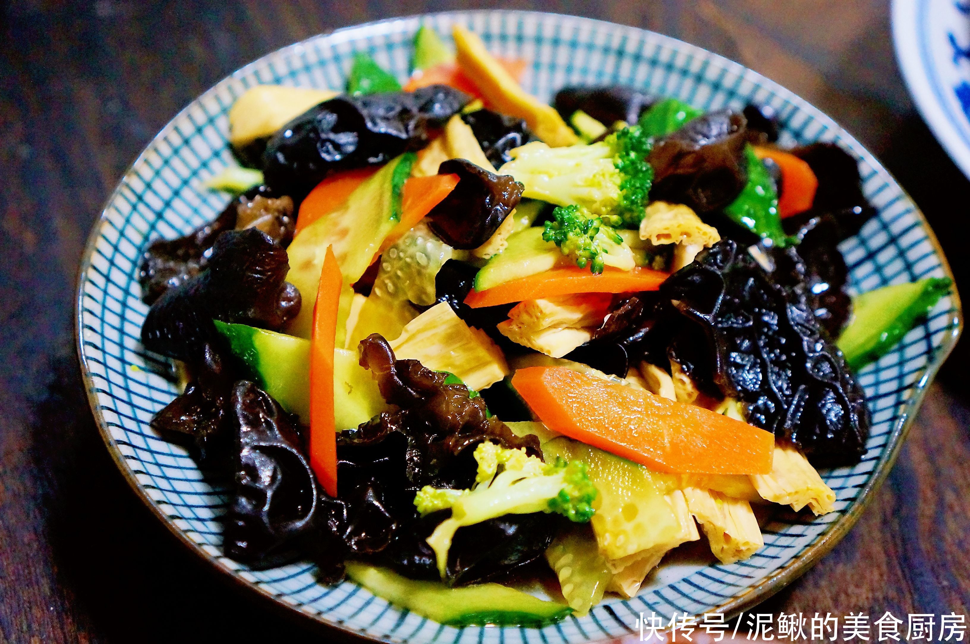  晒晒我家的早餐，好吃不将就，每天丰盛一大桌，营养味美