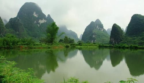 钟山|王安石一首经典,短短28字,每句都有两个山字,堪称宋诗佳作