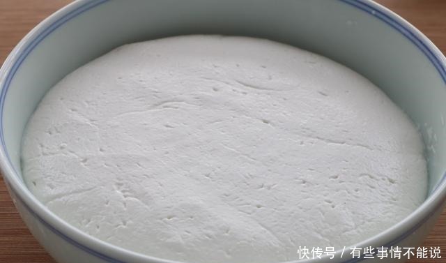 比汤圆更好吃的糯米粉做法,吃一次就上瘾,清脆爽口超解馋!