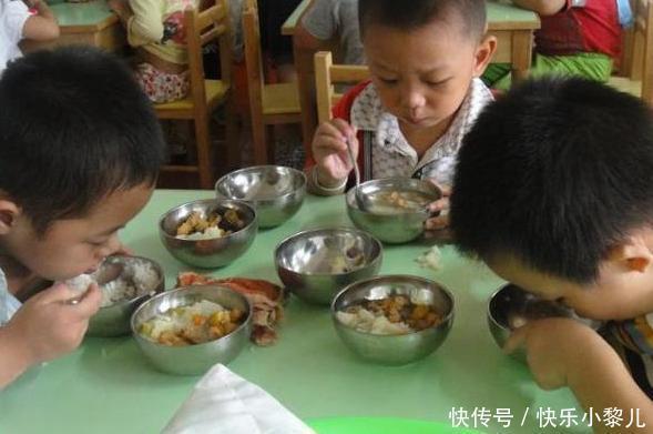 照片之后|“一个月1500伙食费就吃这”，宝妈怒了，找幼儿园讨说法