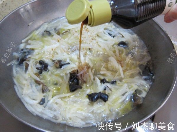 润肺化痰|秋天到了，人人吃得起的“小人参”上市了，润肺化痰，甘甜补水