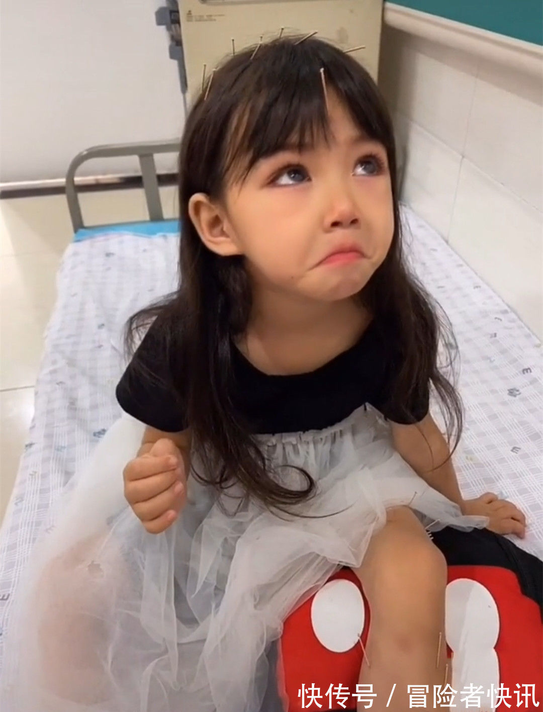 记录|跌落人间的“失声天使”,母亲用视频记录成长,网友:再生一个吧