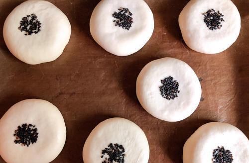 自制日式红豆包,香甜绵软,甜而不腻,越嚼越香,太好吃了