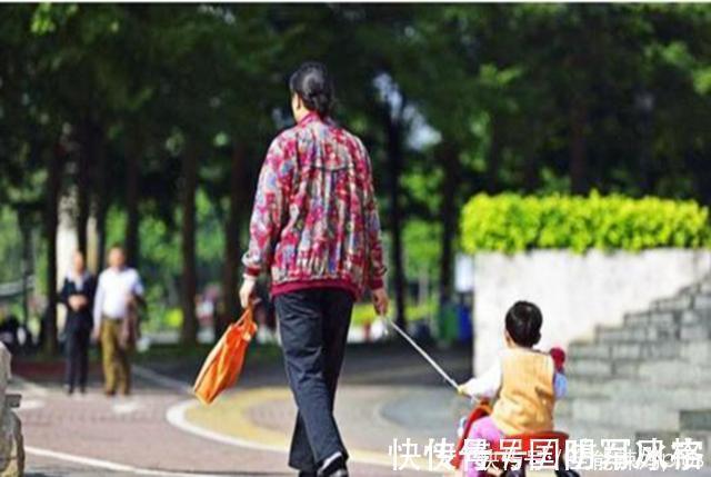 主力军|为啥遭嫌弃的都是奶奶,带娃“主力军”都是姥姥?真相现实又扎心