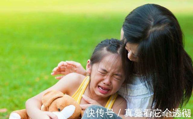 教育方式|儿子弄坏同学“苹果手表”，妈妈准备赔偿，网友不是钱能解决的