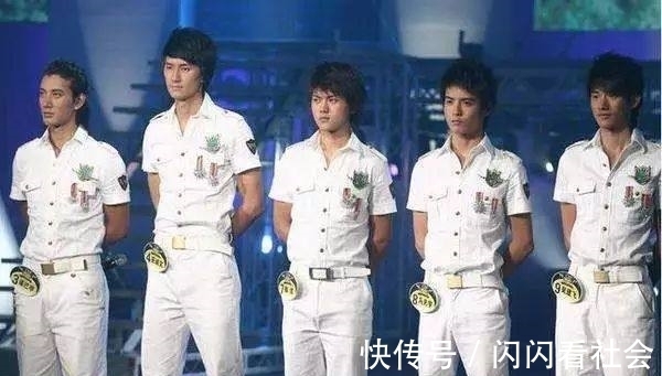 姐姐|在他5岁时妈妈说:你去买一瓶吃了能睡觉的药,结果就失去了妈妈