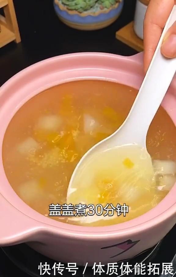 喝酒|对胃伤害最大的,不是喝酒不吃早餐,而是这1事,很多人每天都做