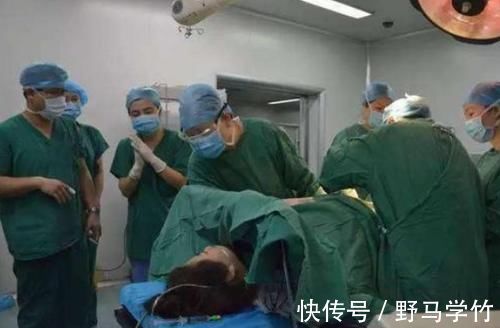 分娩|宝妈凌晨生二胎,5岁女儿独自在产房外守候,护士询问后潸然泪下