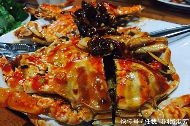 大排档|沿海大排档,推荐游客自己购买海鲜,只收加工费,你知道为啥吗