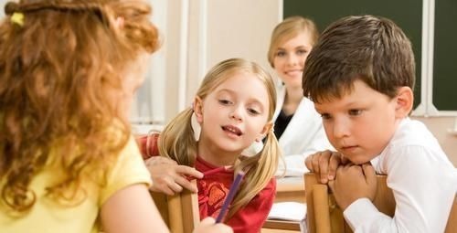 学霸|孩子若有这“3个特征”,多半是潜在的学霸,即使贪玩也没关系