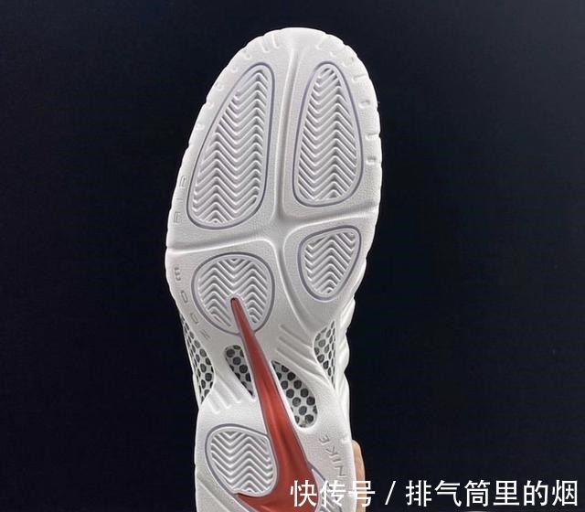 fo难以抗拒的釉面质感!新奶泡Air Foamposite Pro即将登场!