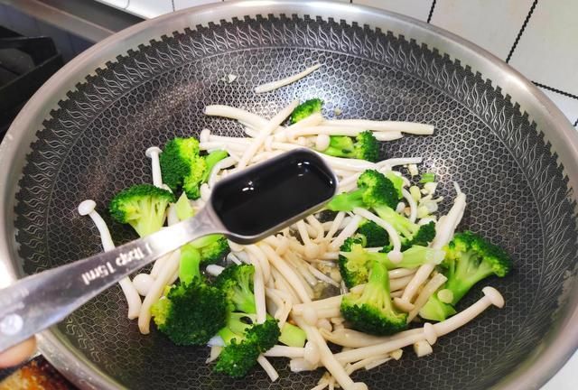 饮食|明日小满,饮食要清淡,多给家人吃这菜,营养易消化,顺利度夏天