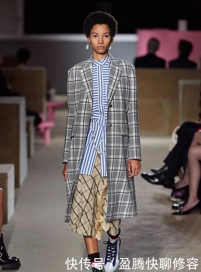 互搭|大衣+裙子=冬天最优雅的女神装