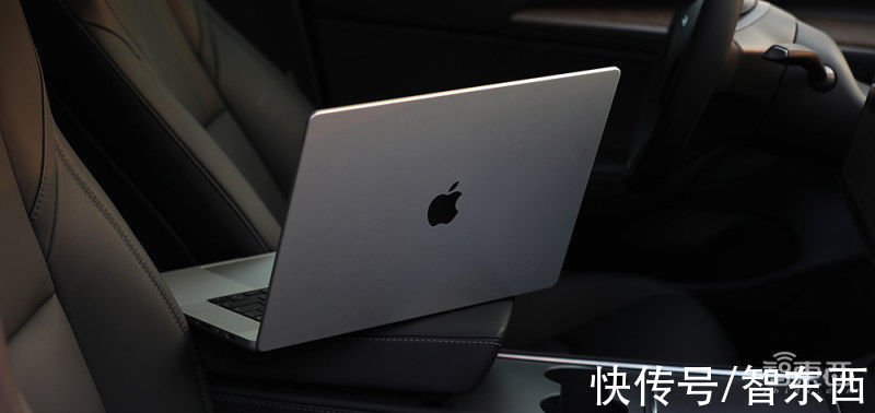 英特尔|MacBook Pro 16首发体验！内外脱胎换骨的性能怪兽