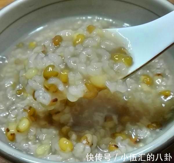 煮绿豆汤|煮绿豆汤时,最忌直接下锅煮,多加2步,绿豆起沙又开花,真软糯