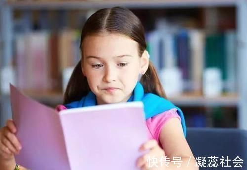 乐乐|女孩霸占他人玩具，奶奶一番话三观尽毁，现在家长教育娃都这样？