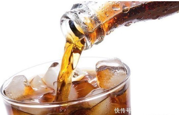 异常|血糖过高时,脚上会出现4个异常,三种食物,劝你还是戒掉吧