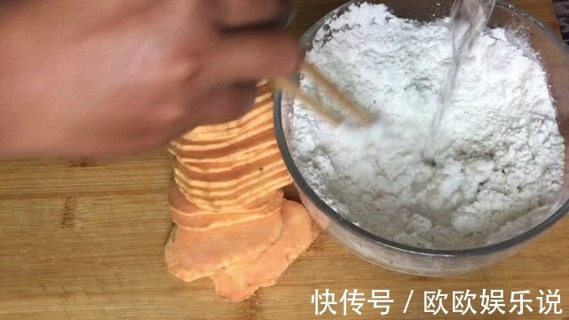 红薯|爱吃红薯的别错过哦，农村大妈都这样吃的，软糯香甜，孩子超爱吃