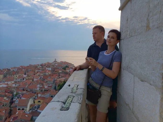 浪漫夫妻,他们不止有眼前的爱情,还有画和远方!