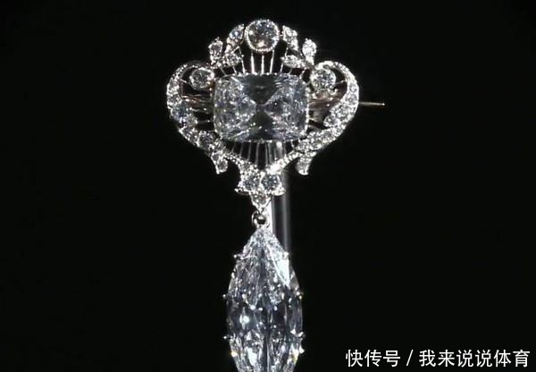 造型感|一枚小小胸针,不但造型时尚奢华实用性也是巨大的,瞬间提升气质