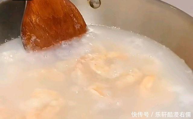 又滑又嫩的软溜虾仁吃过吗，吃过一次简直大爱，操作简单一看就会